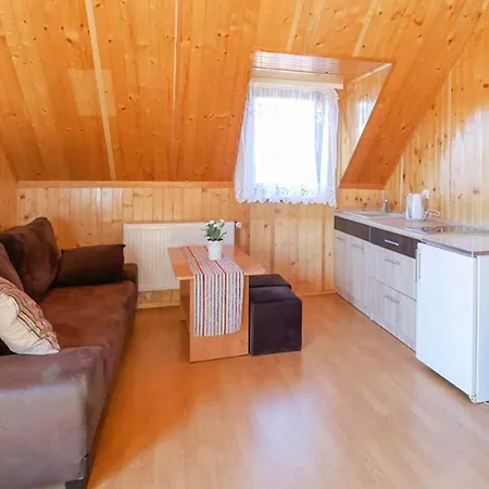 Δωμάτια σε οικογενειακή κατοικία Aparts Care Letnia Sielanka *